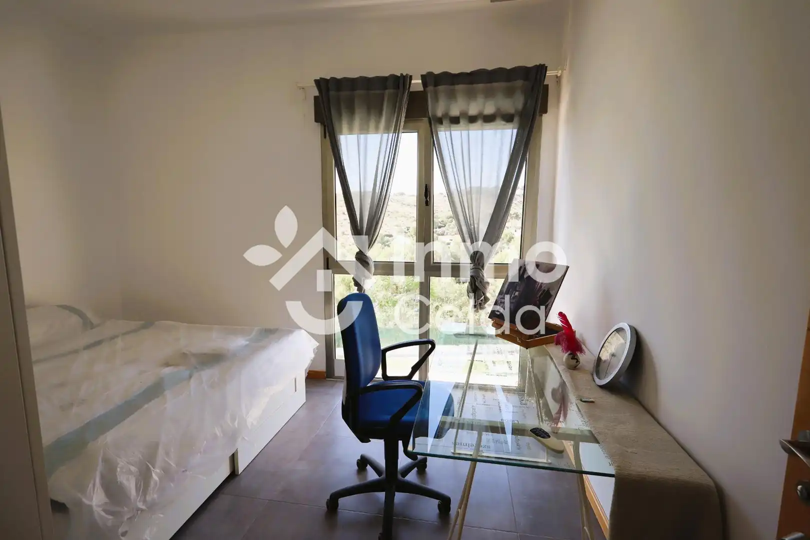 Habitación de Casa o chalet en venta en Chiva con Aire acondicionado, Calefacción y Jardín privado