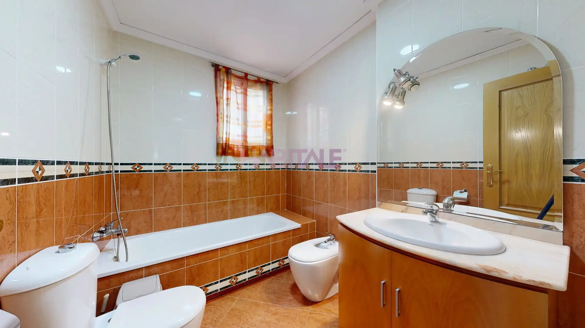 Bathroom of Detached homes for sale in Torrent  with Terrace