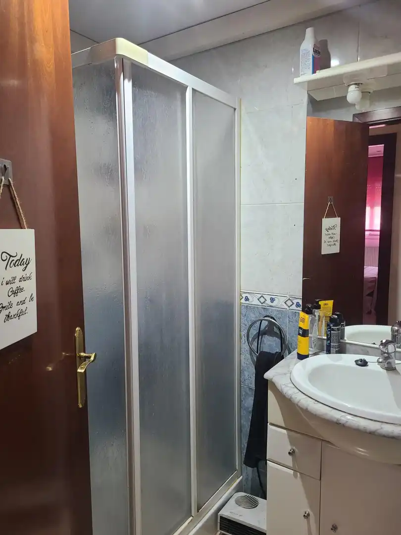 Baño de Planta baja en venta en Figueres con Aire acondicionado, Calefacción y Terraza