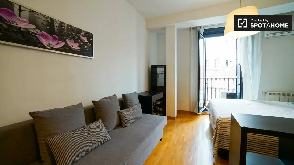 Appartement avec terrasse à louer à Centro