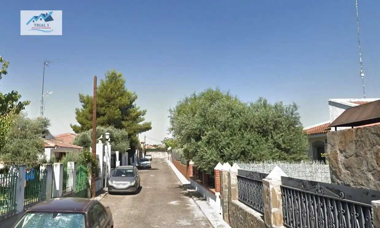 Casa amb piscina en venda a Calle MIRLO, imagen 2