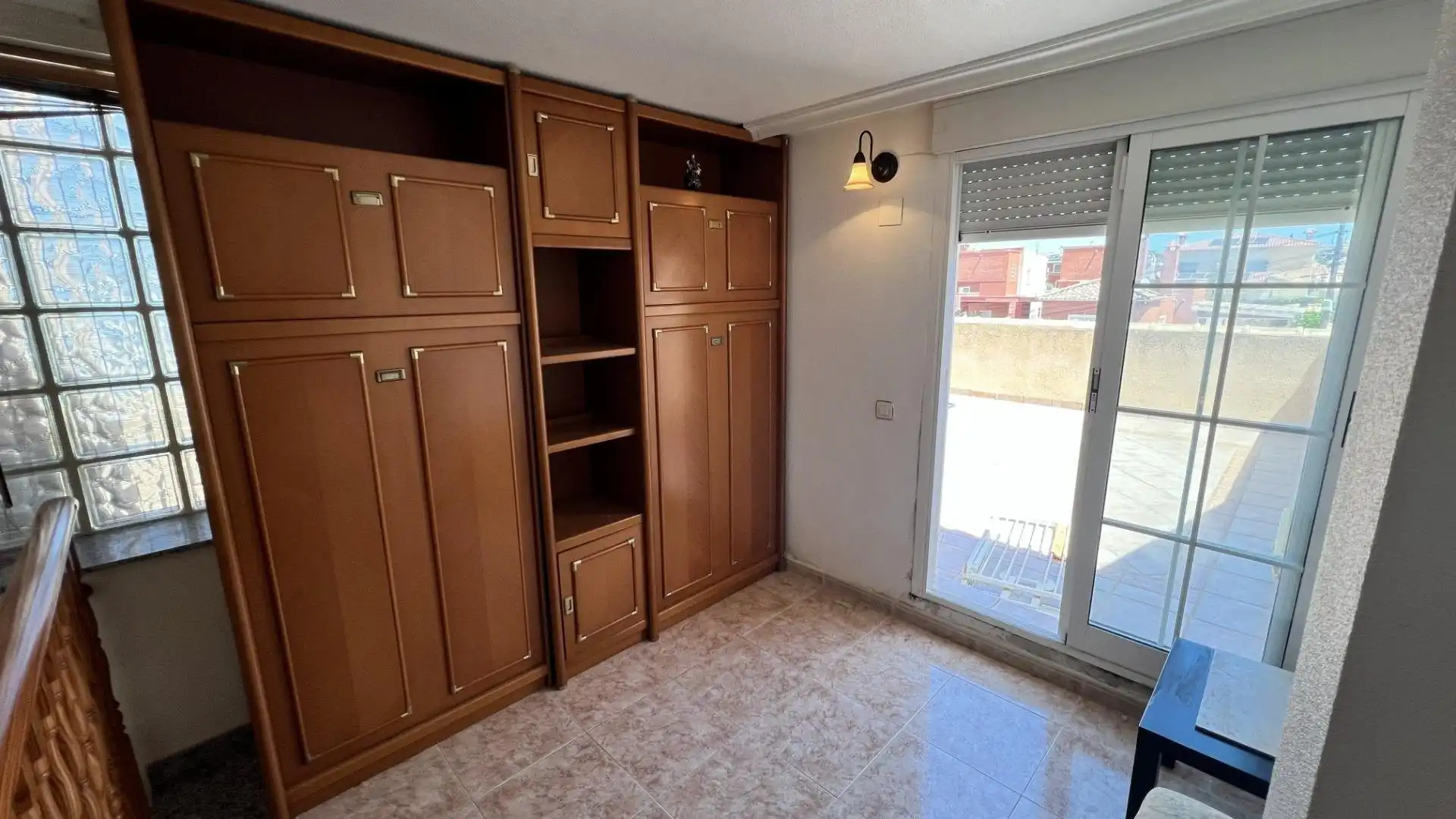 Dormitori de Casa adosada en venda en Torrevieja amb Calefacció, Jardí privat i Moblat