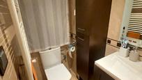 Bathroom of Flat for sale in  Albacete Capital  with Air Conditioner, Heating and Parquet flooring