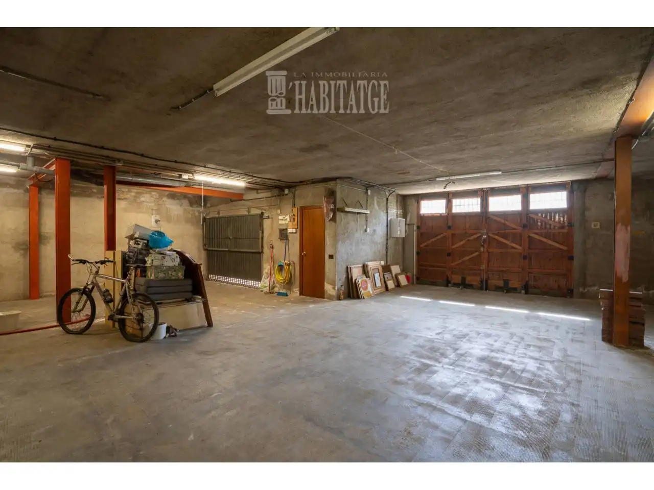 Houses for sale in Centelles  with Air Conditioner, Heating and Terrace