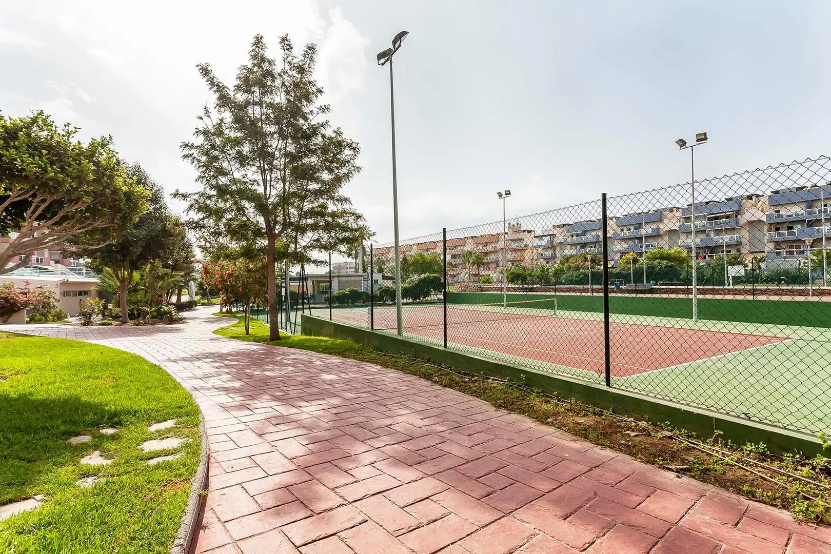Vista exterior de Ático en venta en El Ejido con Aire acondicionado, Terraza y Trastero