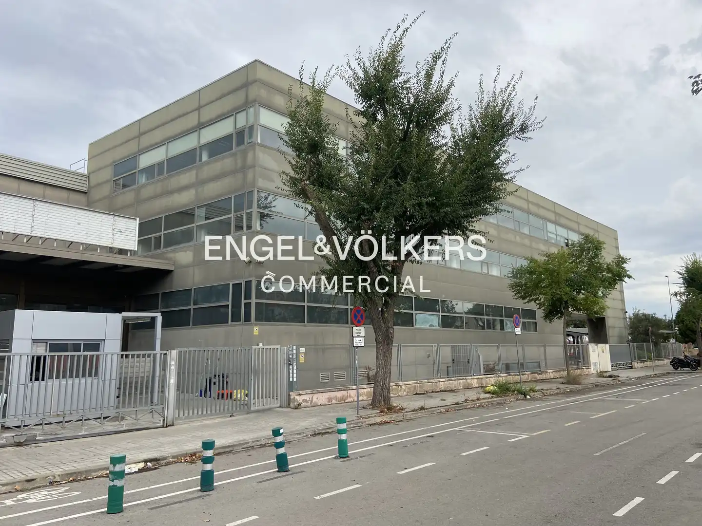 Nave industrial in vendita a Bellvitge - El Gornal - Granvia LH, imagen 3