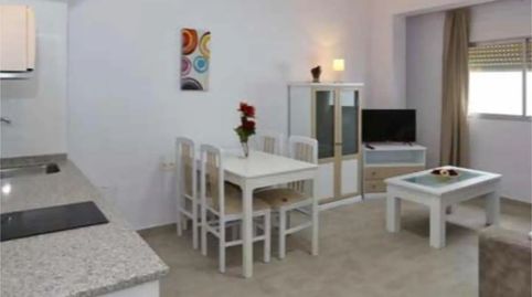 Foto 3 de Piso en venta en Calle Melilla, 11, Conil, Conil de la Frontera