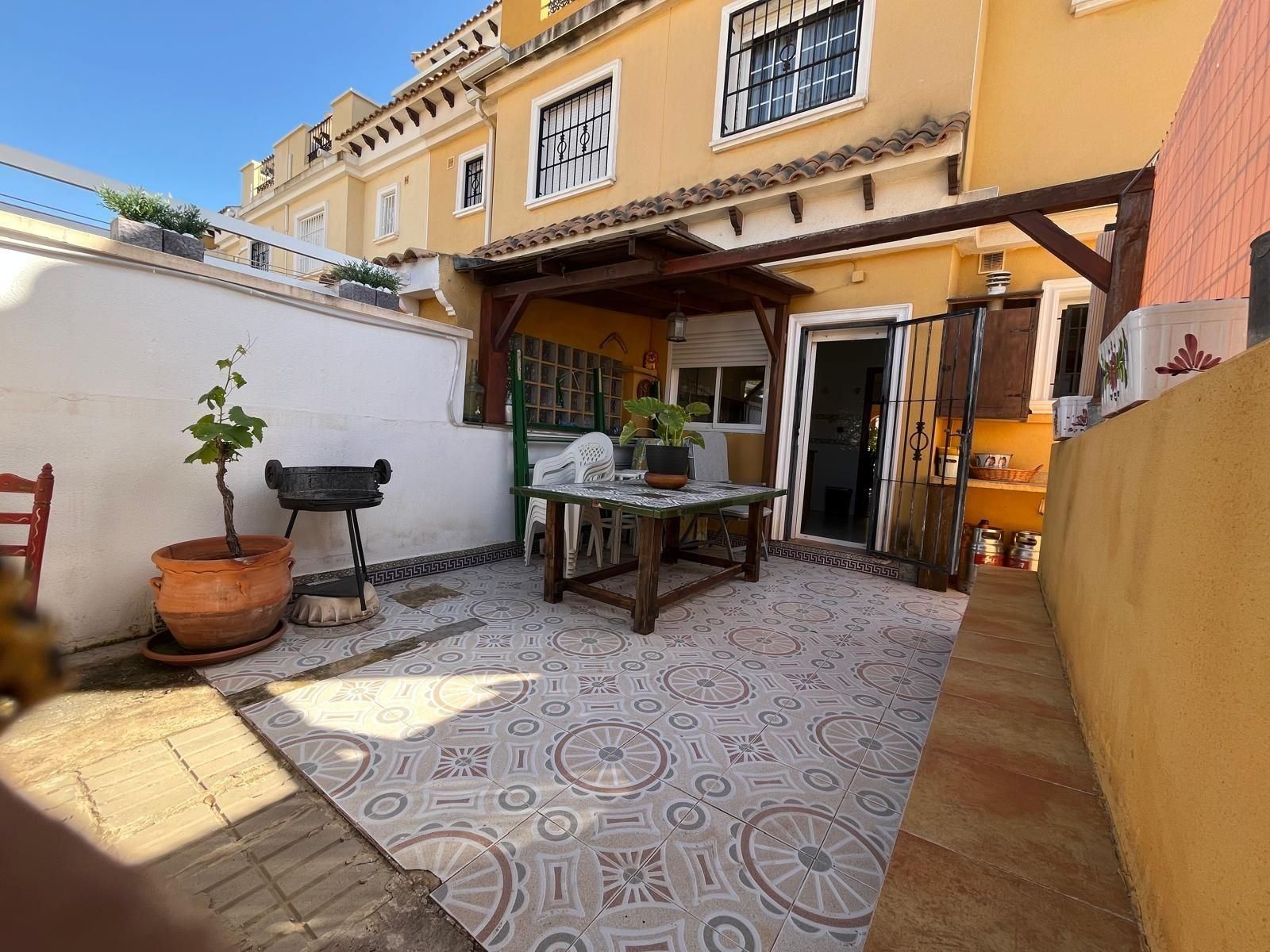 Terrace of House or chalet for sale in Torrevieja  with Air Conditioner, Terrace and Storage room