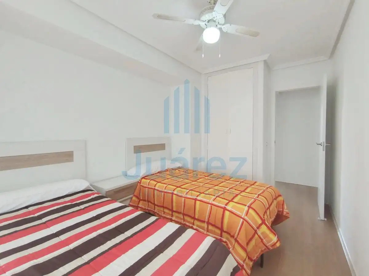 Habitación de Piso de alquiler en Alicante / Alacant con Aire acondicionado, Calefacción y Parquet