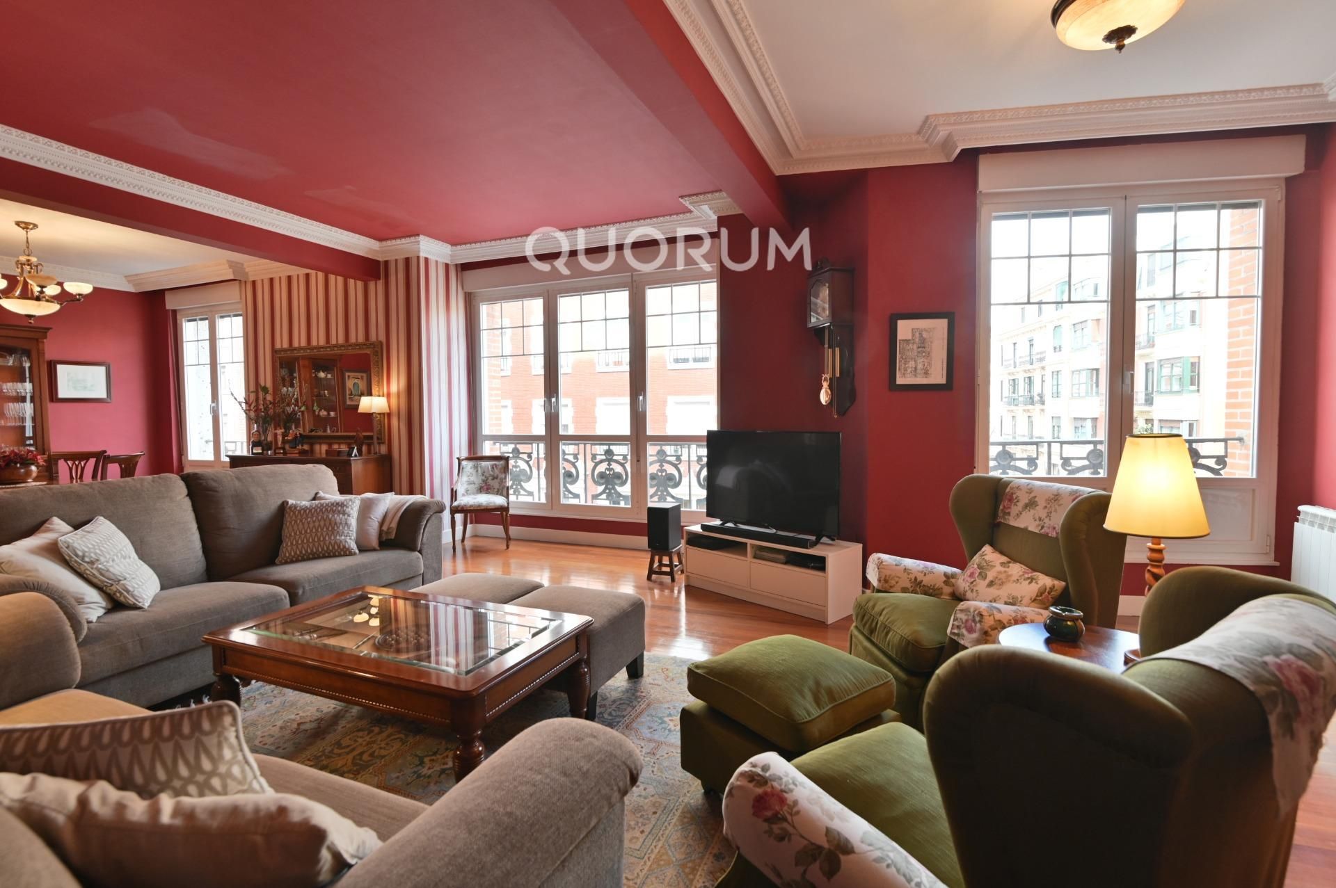 Sala de estar de Piso en venta en Bilbao  con Calefacción y Trastero