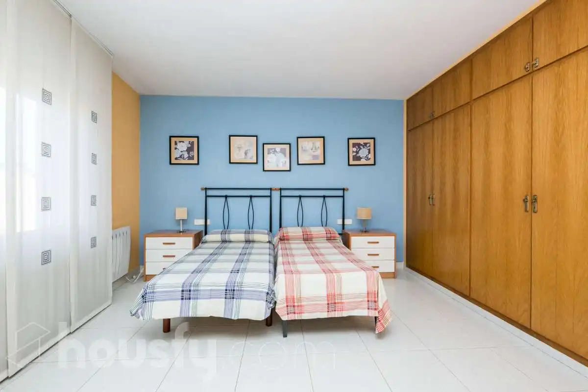 Dormitori de Casa o xalet en venda en Olèrdola amb Terrassa, Traster i Piscina