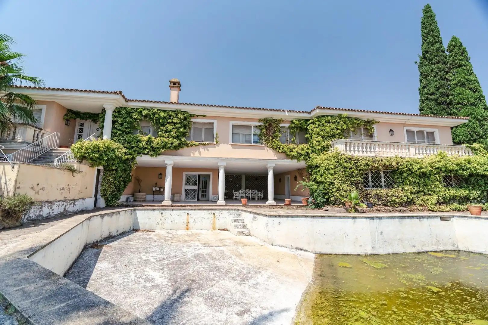 Vista exterior de Casa o xalet en venda en Móra d'Ebre amb Aire condicionat, Calefacció i Jardí privat