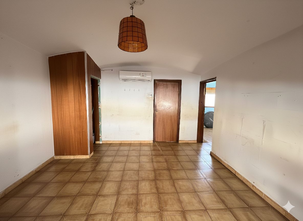 Flat for sale in Salt