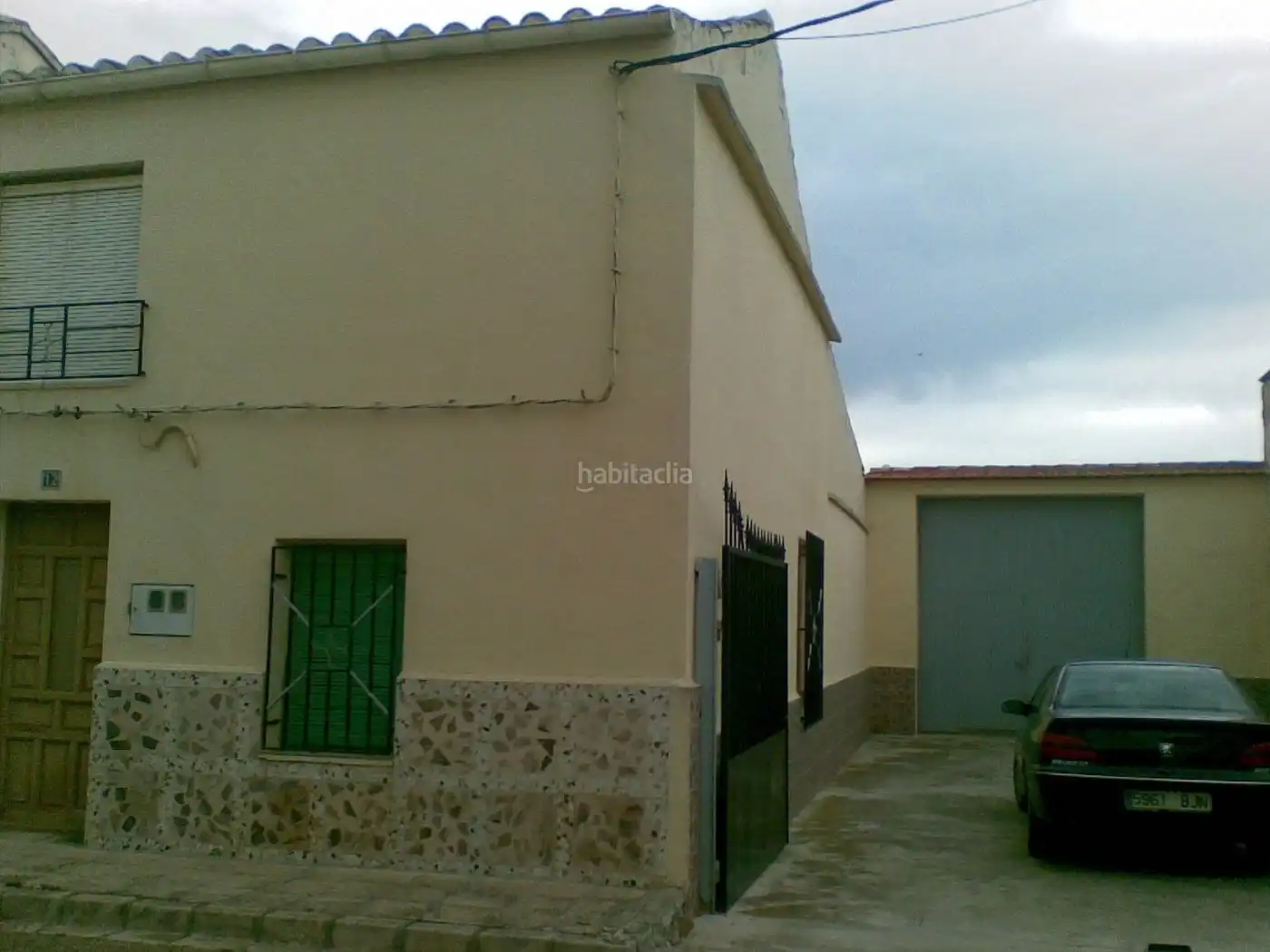 Casa con jardín en venta en Calle Santa Lucía 16