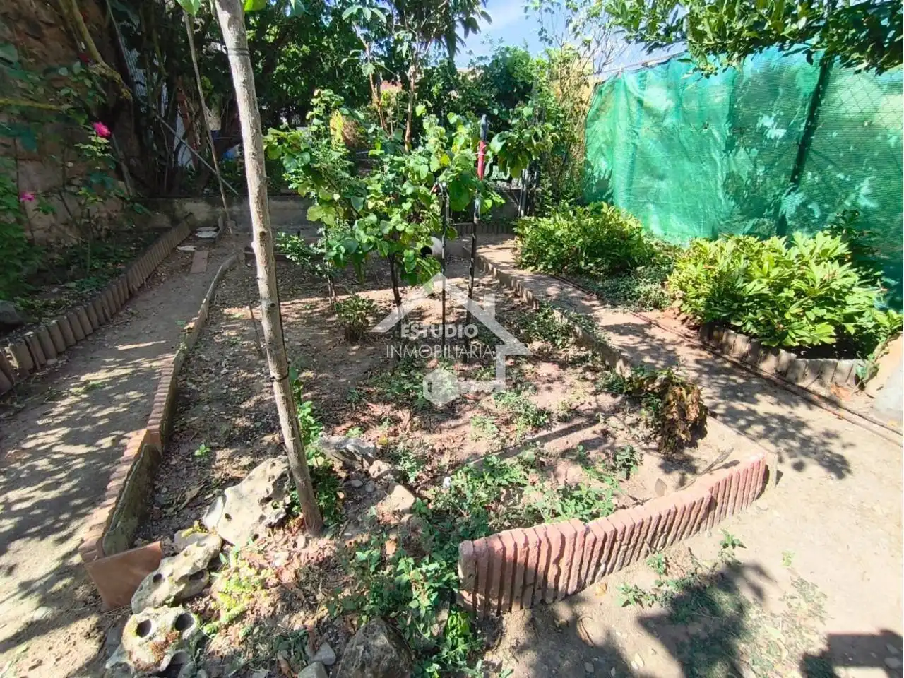 Houses for sale in Alesanco  with Heating, Private garden and Furnished