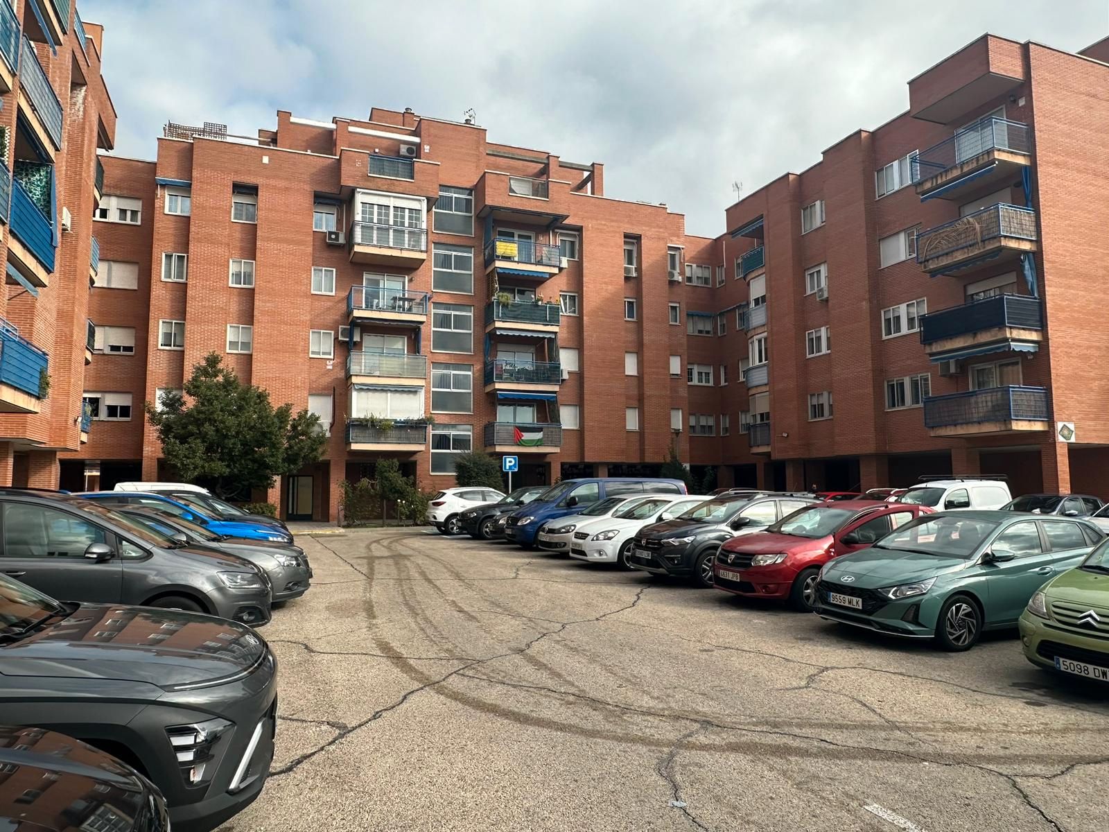 Aparcament de Pis de lloguer en Rivas-Vaciamadrid amb Aire condicionat, Calefacció i Terrassa