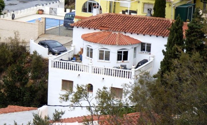 Vista exterior de Casa o xalet en venda en Orxeta amb Jardí privat, Terrassa i Traster