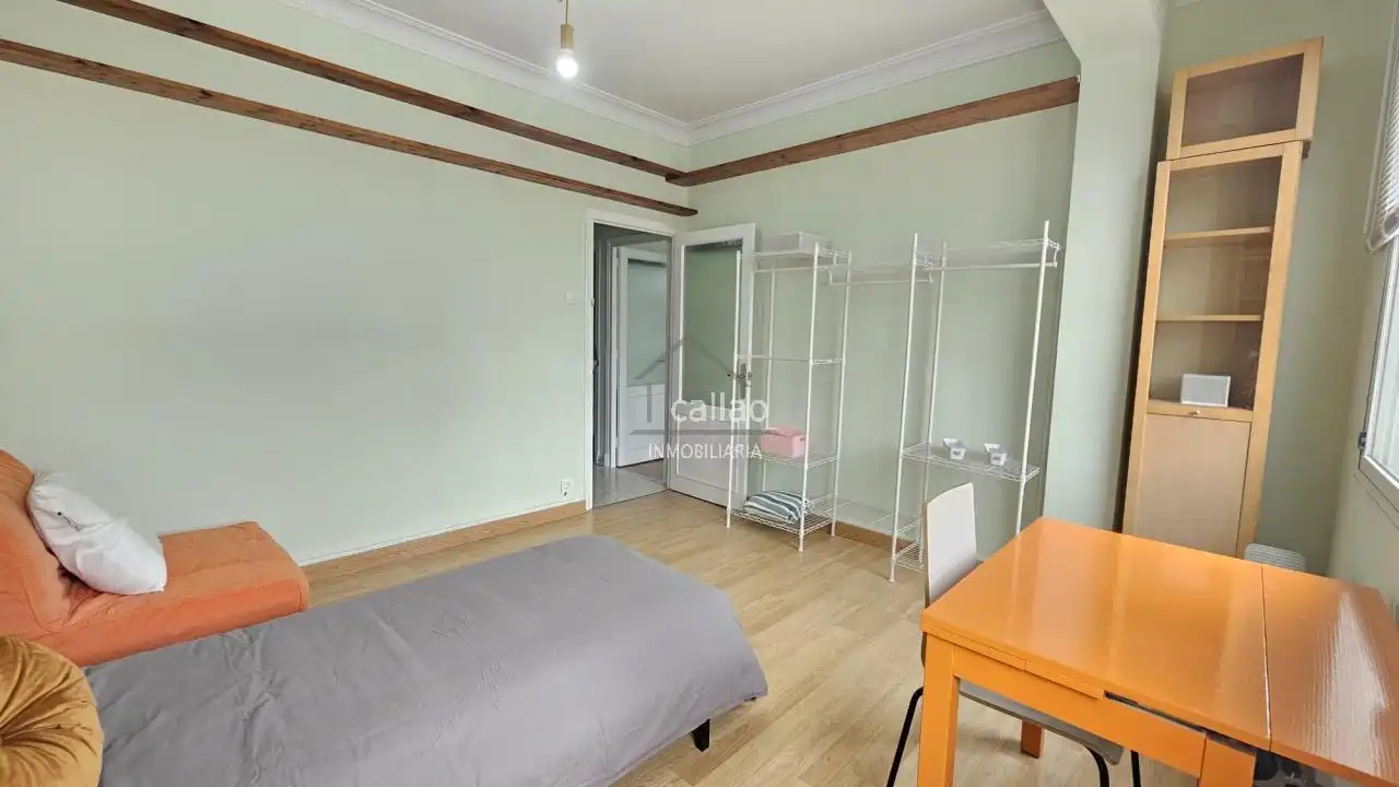 Bedroom of Flat for share in Ferrol  with Heating and Furnished