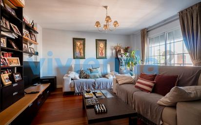 Living room of Flat to rent in  Madrid Capital  with Air Conditioner, Heating and Terrace
