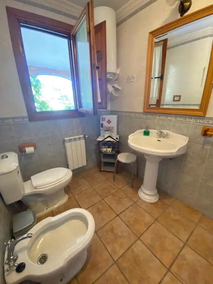 Bany de Finca rústica en venda en Valencia de Alcántara amb Jardí privat, Terrassa i Piscina