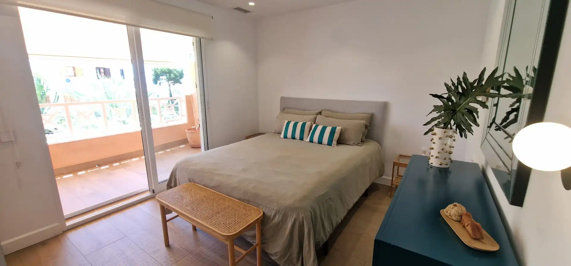 Habitación de Casa o chalet en venta en Santa Pola con Aire acondicionado, Jardín privado y Piscina