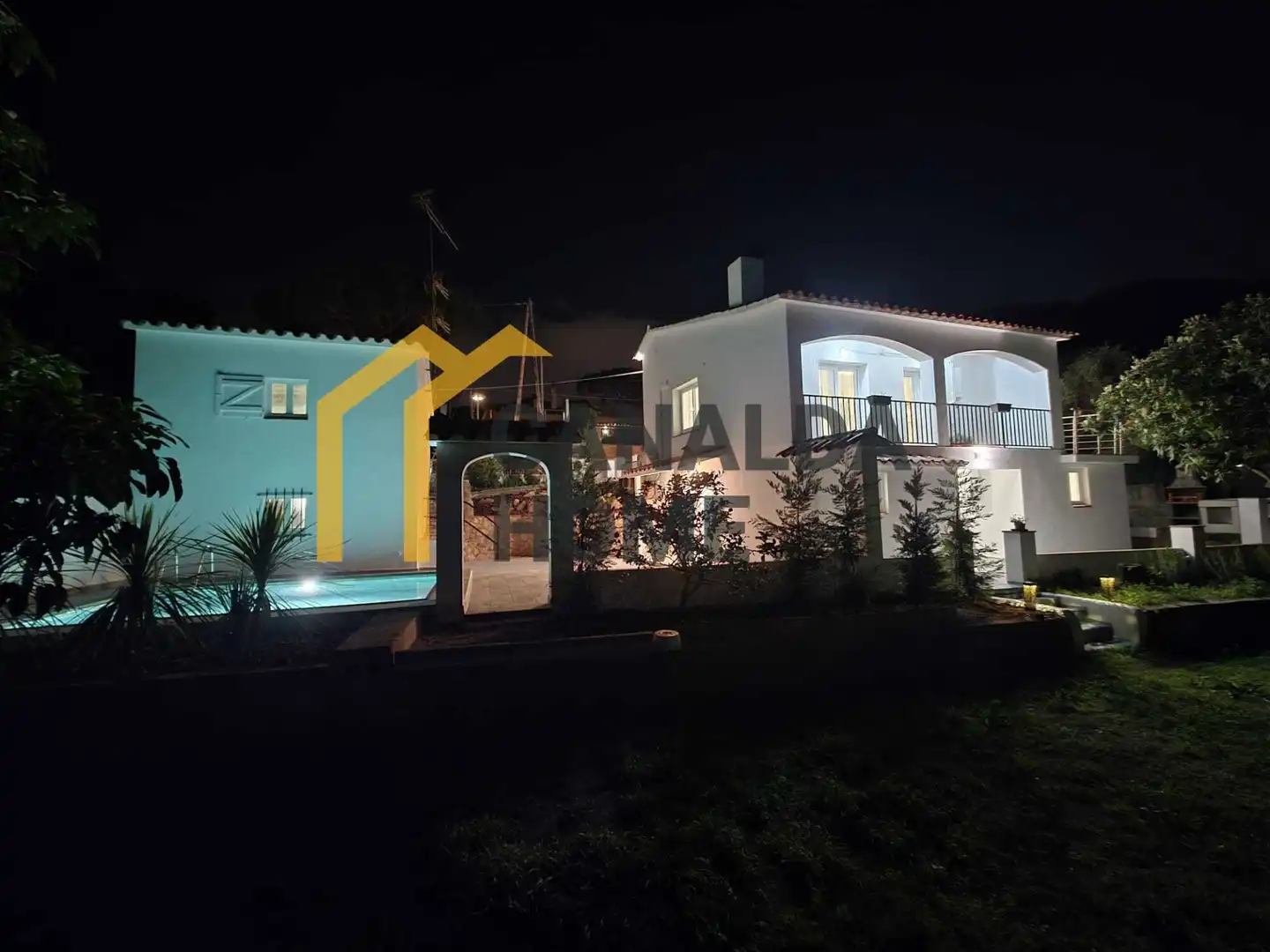 Vista exterior de Casa o chalet en venta en Sant Feliu de Guíxols con Aire acondicionado, Calefacción y Jardín privado