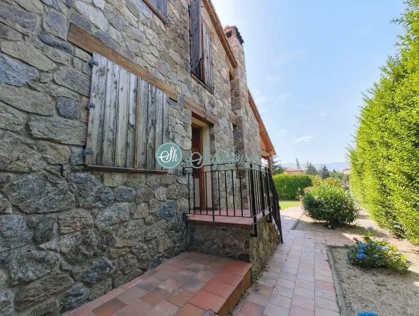 Vista exterior de Casa o chalet en venta en Palazuelos de Eresma con Calefacción, Terraza y Amueblado