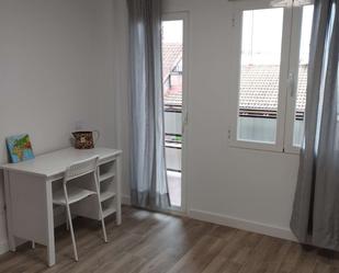Bedroom of Flat to share in Alcalá de Henares  with Air Conditioner, Heating and Terrace