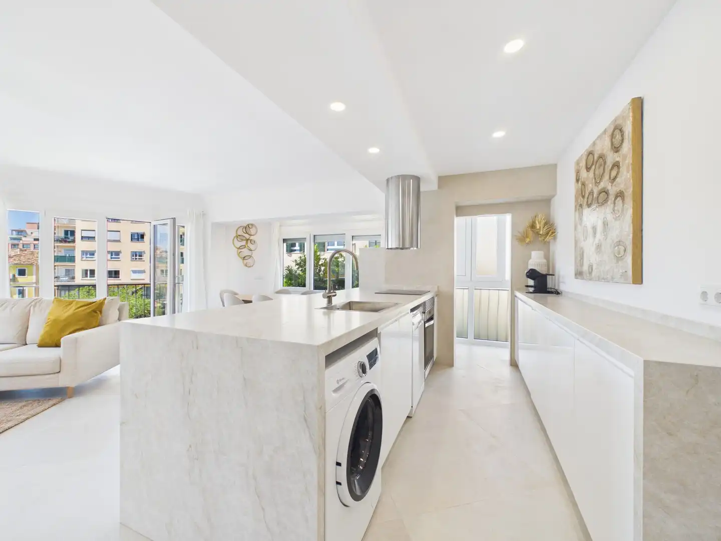 Cuina de Apartament de lloguer en  Palma de Mallorca amb Aire condicionat i Moblat
