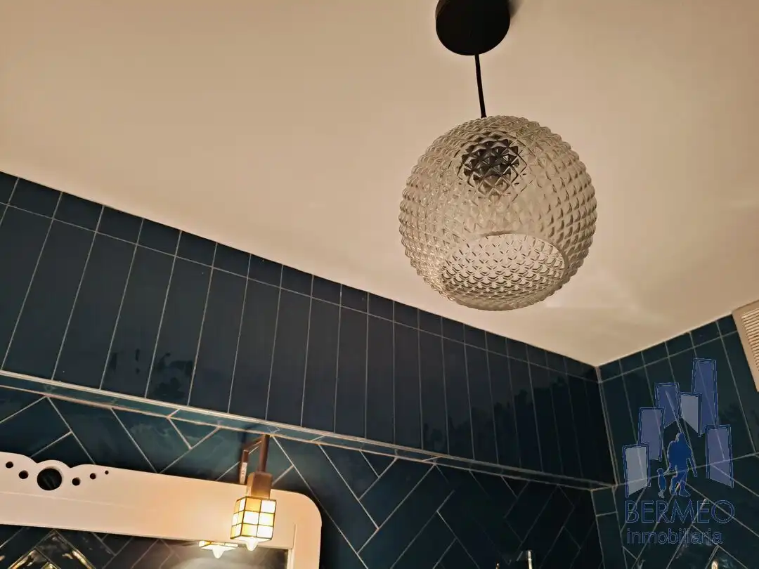 Baño de Piso en venta en Bermeo con Calefacción y Balcón