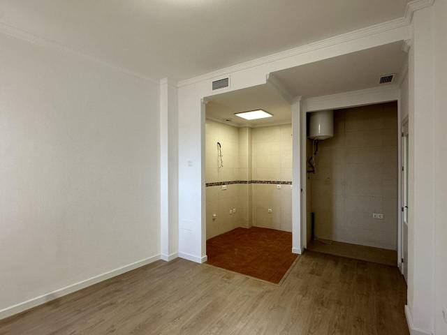 Piso en Venta en San Alberto - La Alcubilla - Florisol