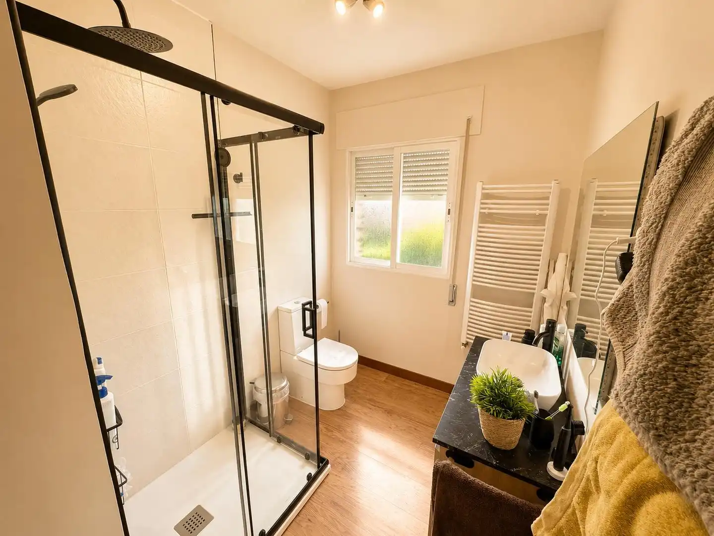Baño de Casa o chalet en venta en Arganda del Rey con Aire acondicionado, Calefacción y Jardín privado