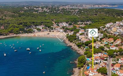 Vista exterior de Casa o xalet en venda en L'Escala amb Terrassa