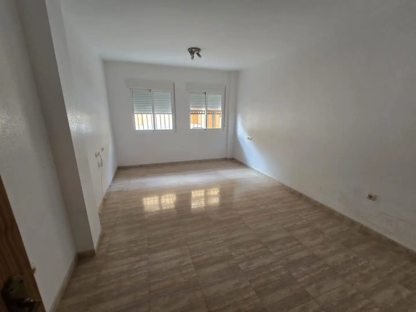 Piso con ascensor en venta en ANTONIO MACHADO