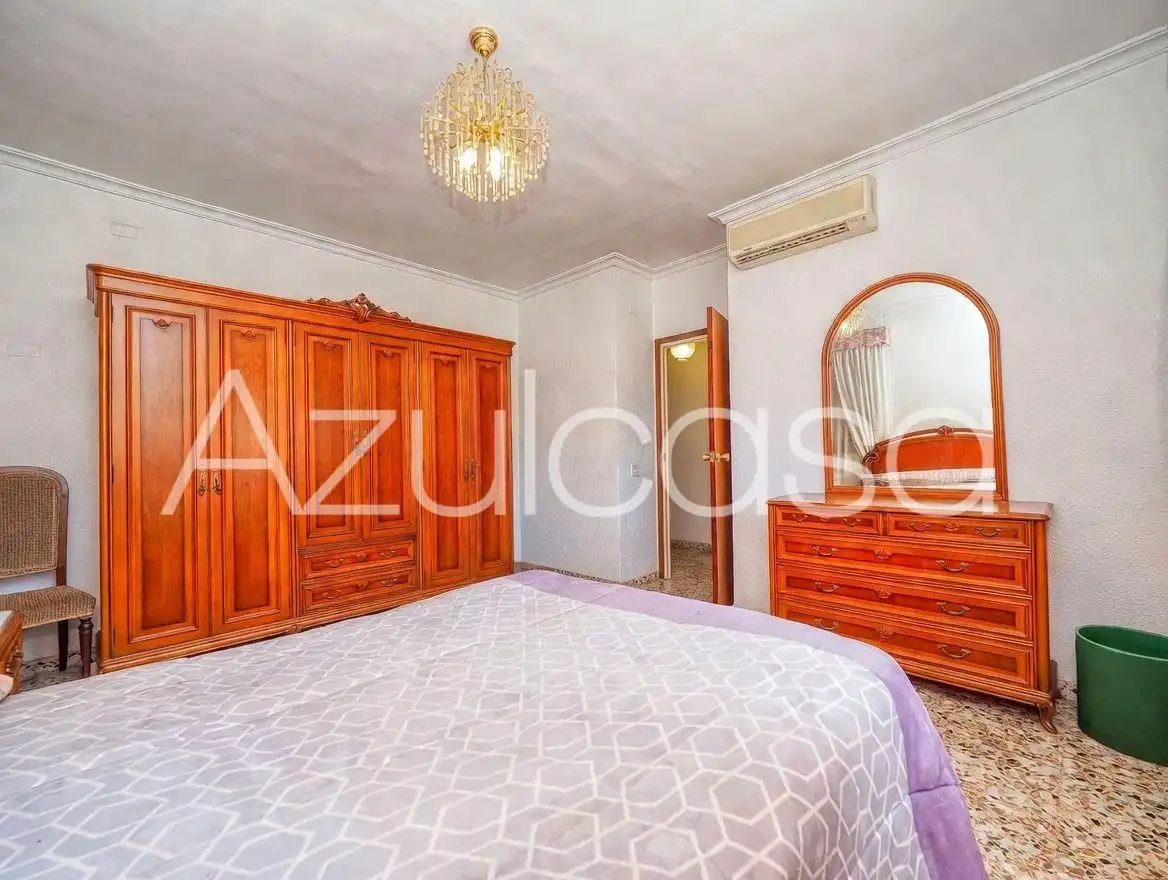 Dormitori de Casa o xalet en venda en Busot amb Aire condicionat, Traster i Piscina