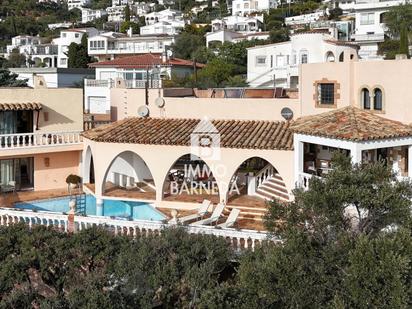 Vista exterior de Casa o xalet en venda en Roses amb Calefacció, Terrassa i Traster