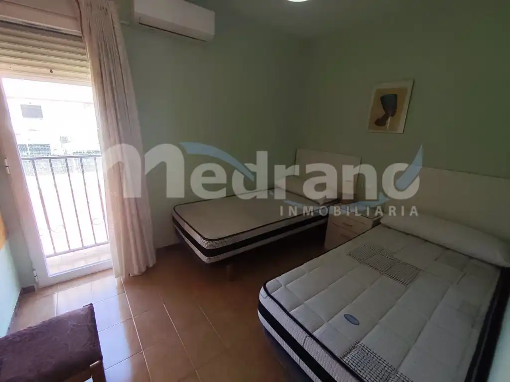 Bedroom of Houses for rent in Benidorm  with Air Conditioner, Swimming Pool and Furnished