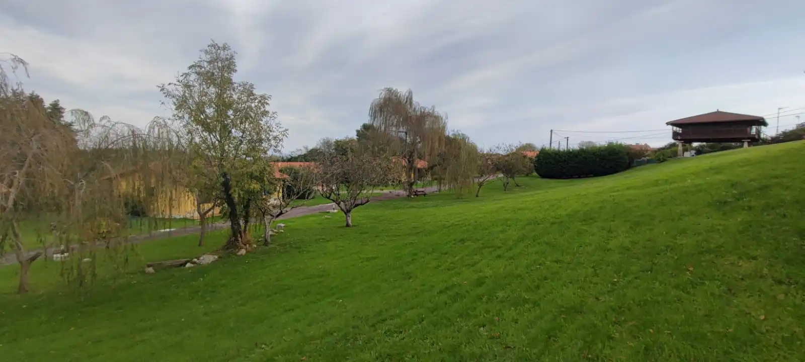 Country house zum Verkauf in Llanes mit Heizung, Privatgarten und Terrasse