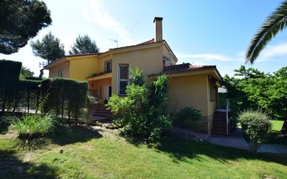 Jardí de Casa o xalet en venda en Villaviciosa de Odón amb Aire condicionat, Calefacció i Jardí privat