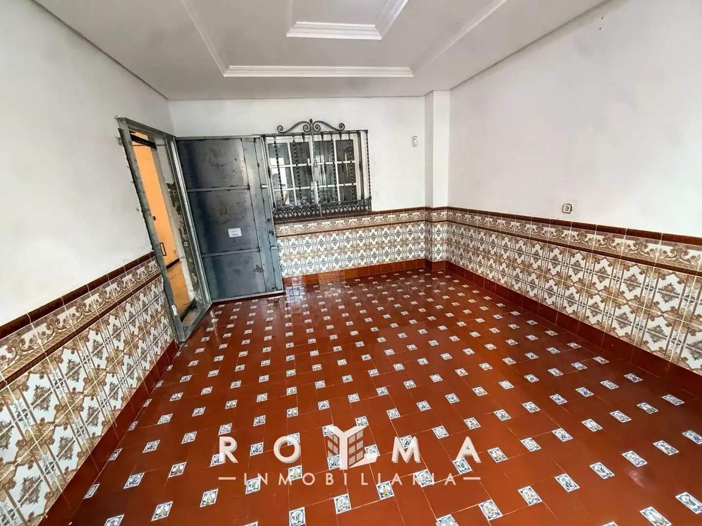 Casa adosada en venta en Dos Hermanas con Terraza y Trastero