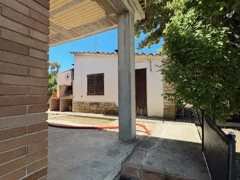 Vista exterior de Pis en venda en Cubelles amb Jardí privat i Traster