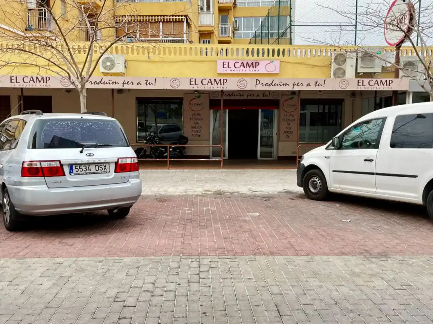 Parkplatz von Geschaftsraum zum Verkauf in La Pobla de Farnals mit Klimaanlage und Parkett