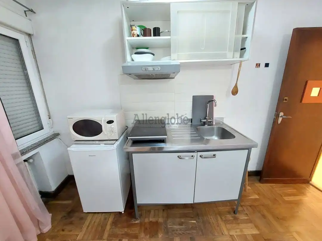 Kitchen of Flat for rent in Oviedo   with Heating