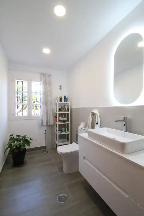 Chalet con piscina en venta en Solymar, imagen 8