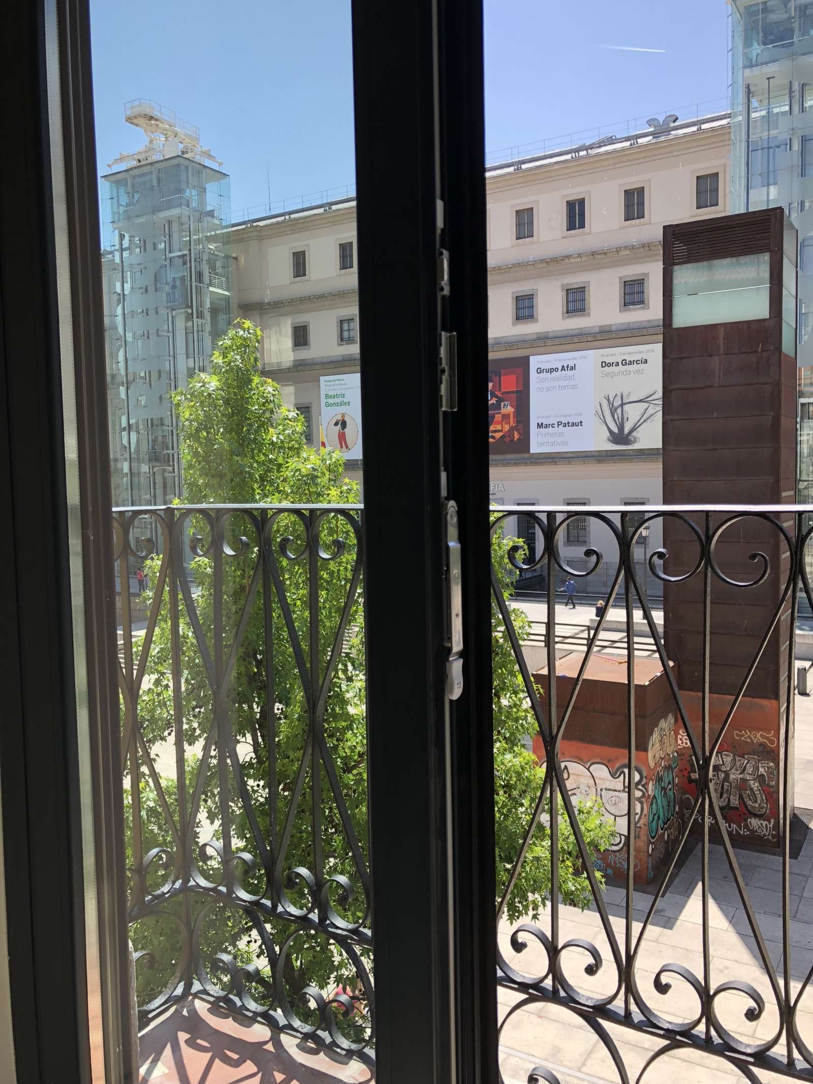 Vista exterior de Apartament per a compartir en  Madrid Capital amb Aire condicionat, Calefacció i Terrassa