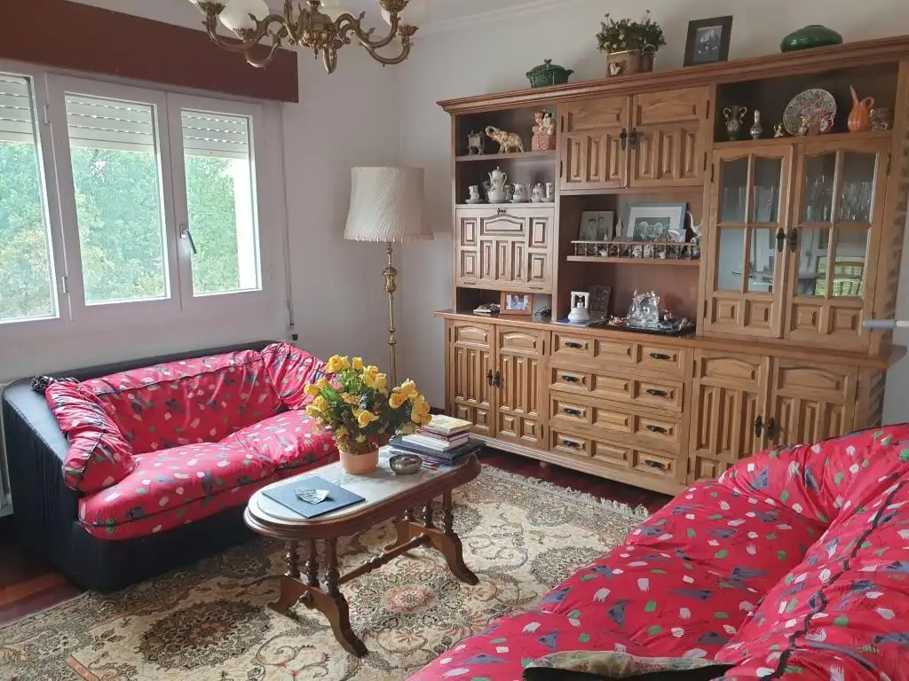 Sala d'estar de Casa o xalet en venda en Parada de Sil amb Calefacció, Parquet i Terrassa