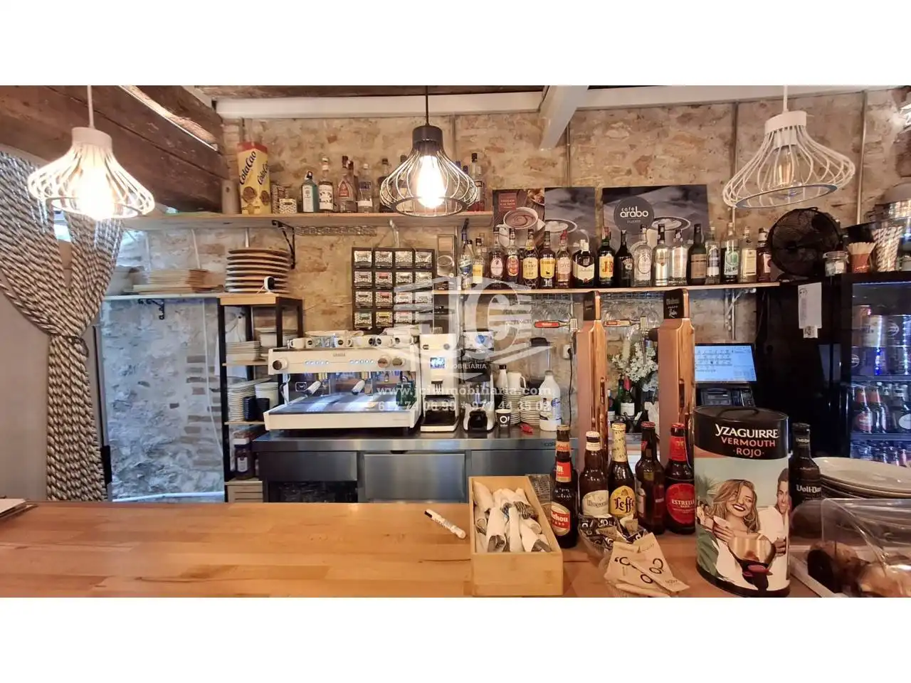 Locale commerciale in cessione a Calle Santa Teresa, imagen 3