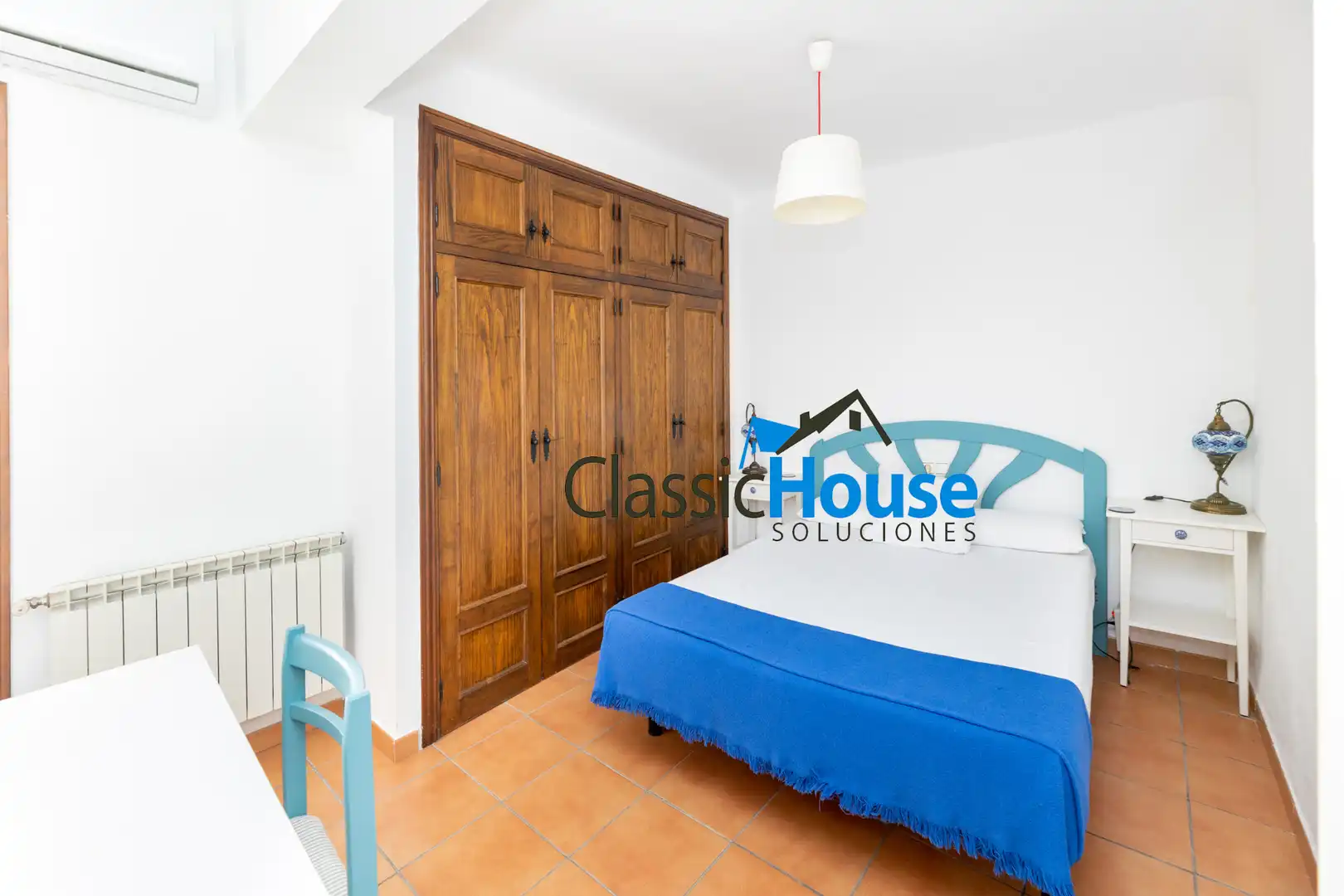 Habitación de Casa adosada en venta en Granada con Terraza, Amueblado y Horno