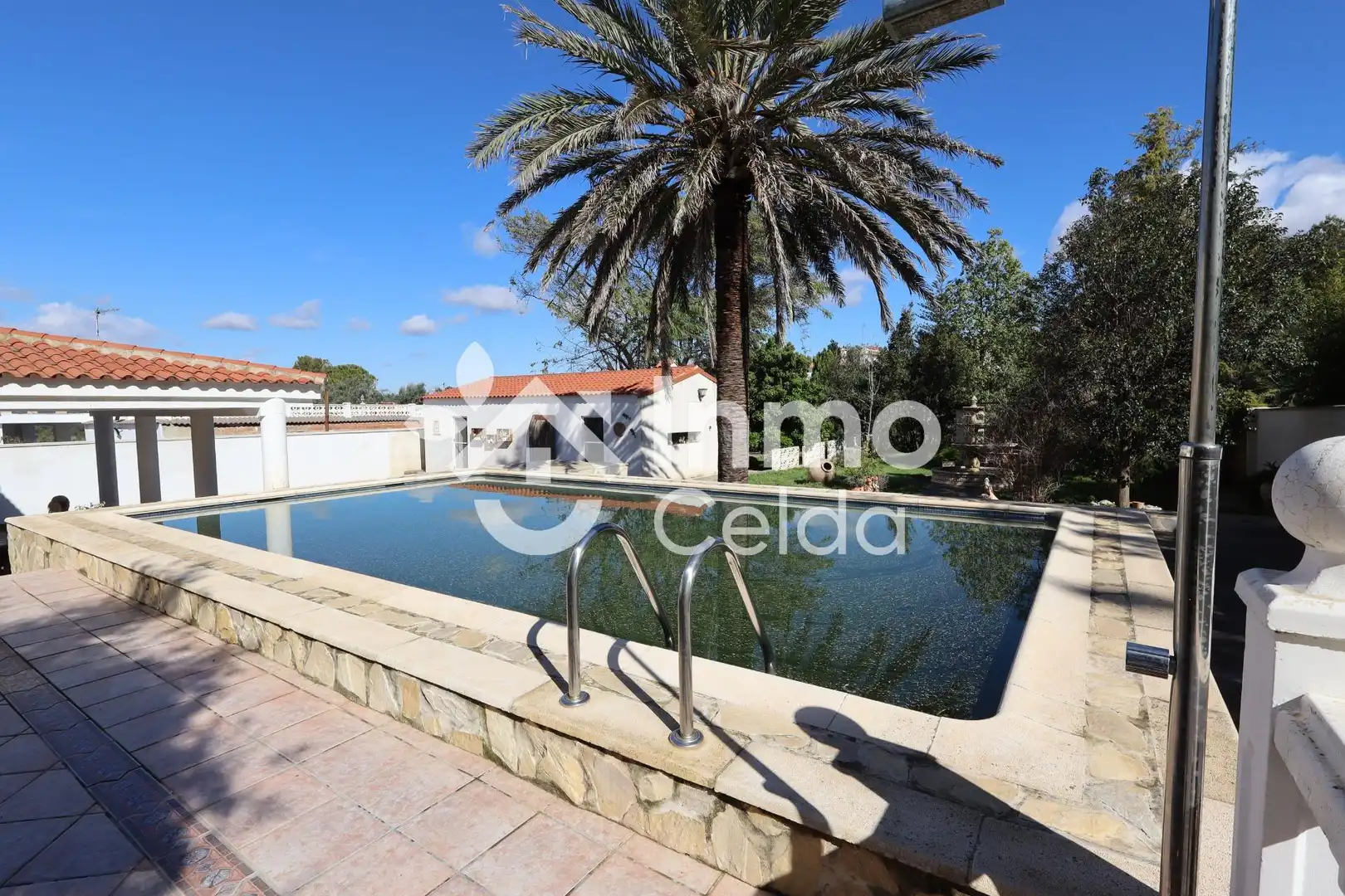 Piscina de Casa o chalet en venta en Torrent con Aire acondicionado, Calefacción y Jardín privado