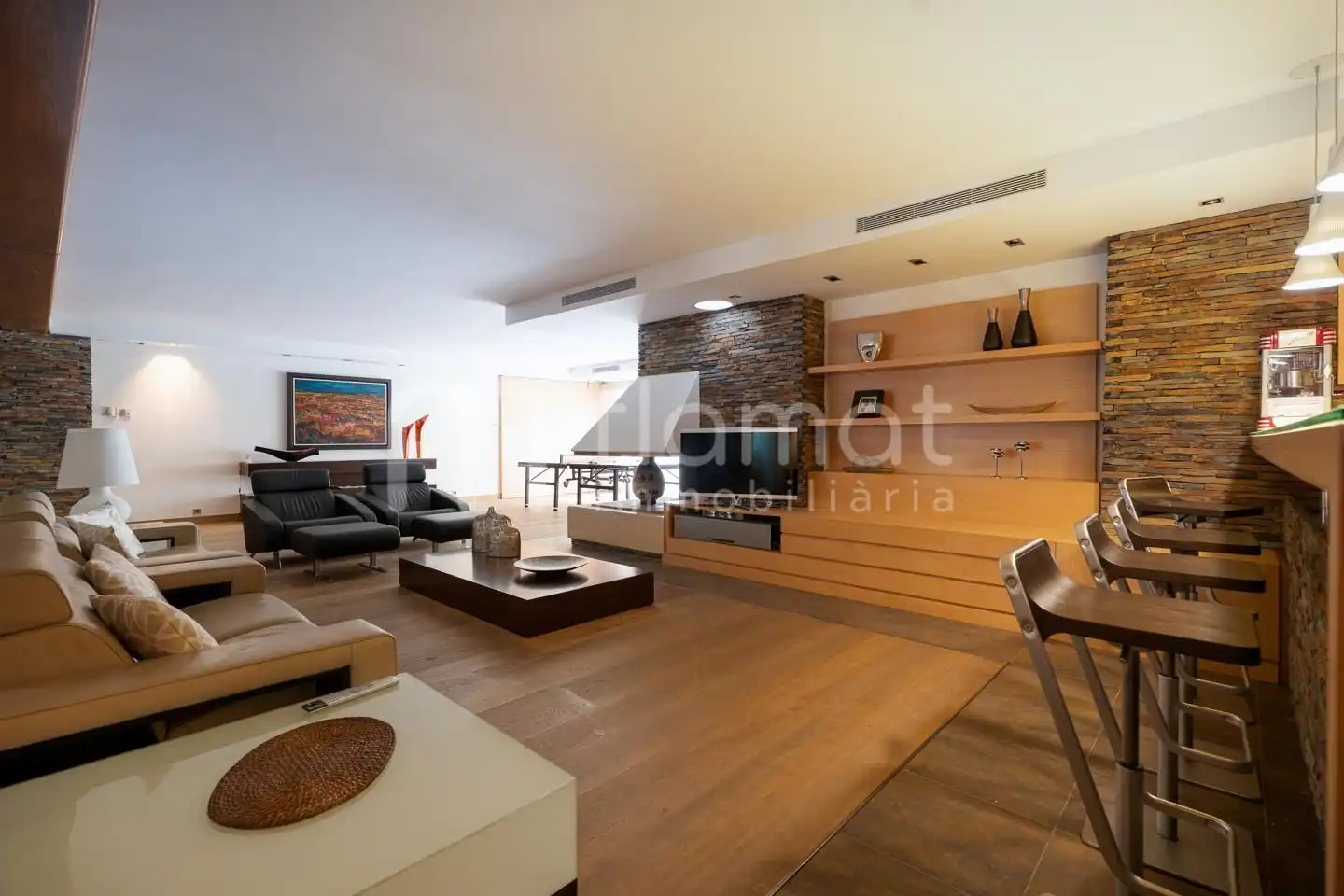 Sala d'estar de Casa o xalet en venda en Sabadell amb Piscina